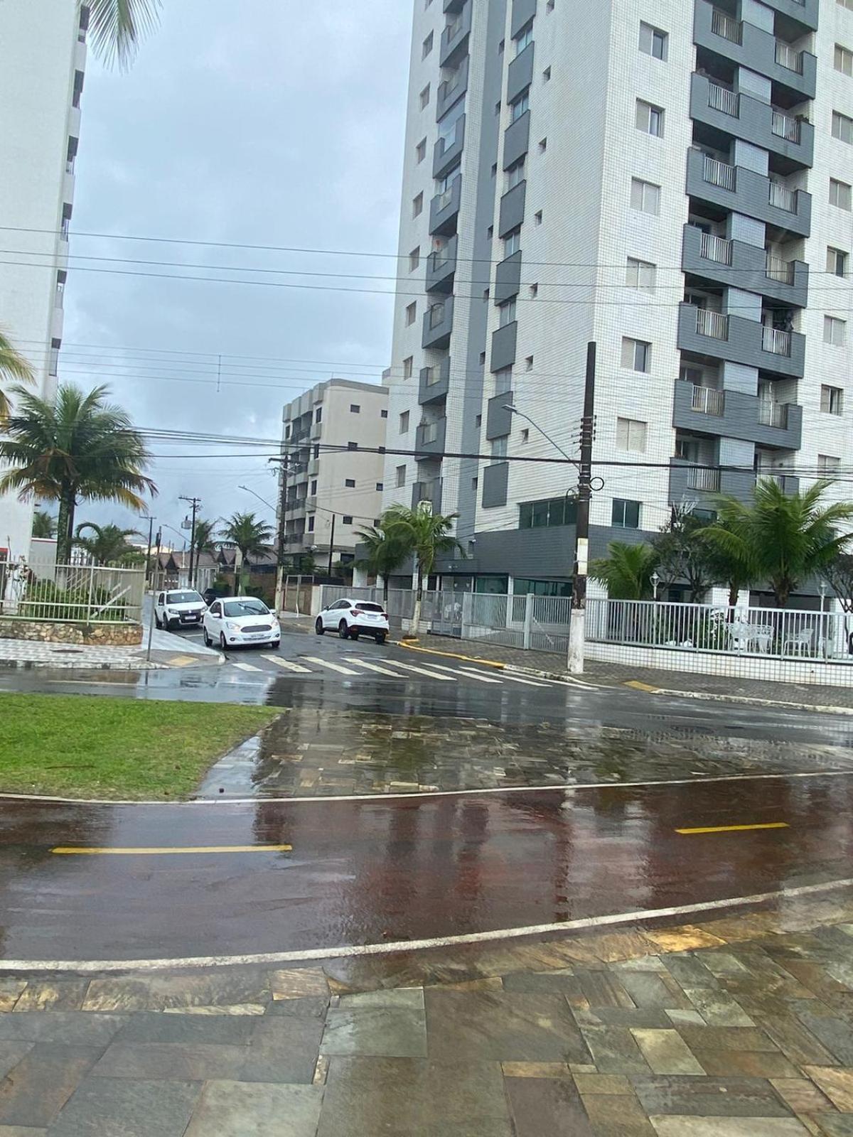Marcondes De Castro Apartment *